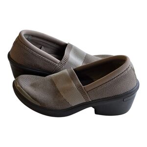 Bzees Tiramisu Knit Slip On Wedge Pumps 6M Shoes Women Gray Exellent